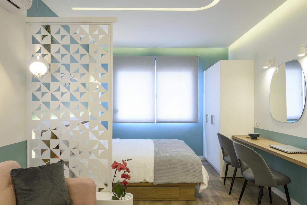 Τhe Half Root Suite In The Heart Of City Center Thessalonique Extérieur photo