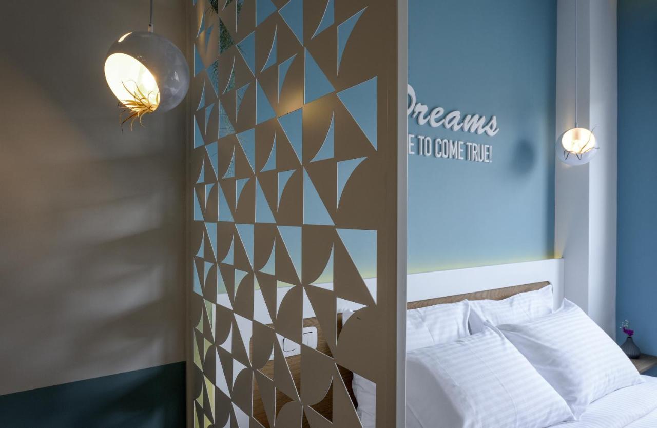 Τhe Half Root Suite In The Heart Of City Center Thessalonique Extérieur photo