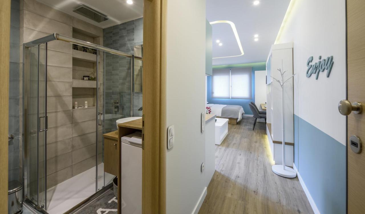 Τhe Half Root Suite In The Heart Of City Center Thessalonique Extérieur photo