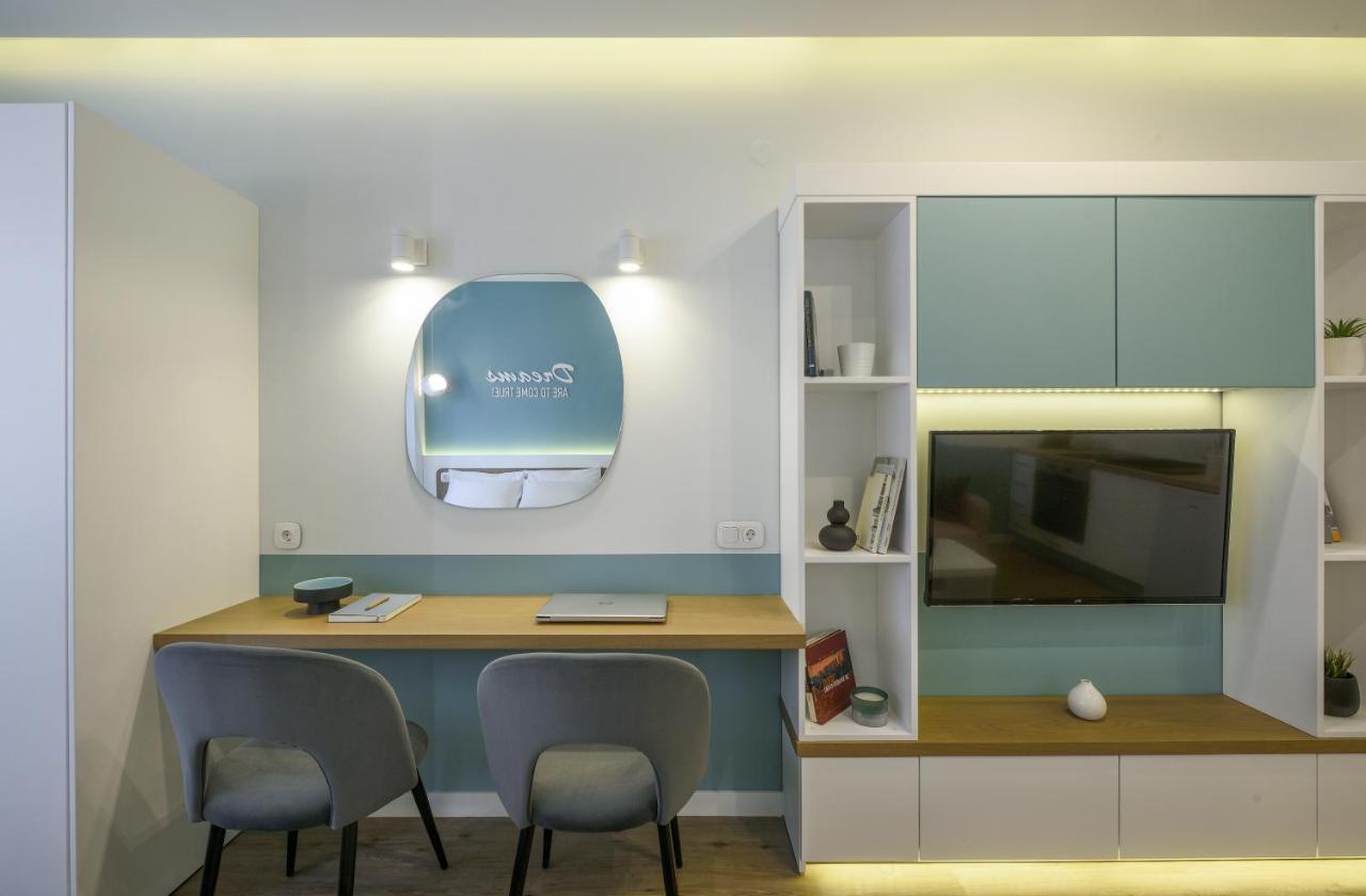 Τhe Half Root Suite In The Heart Of City Center Thessalonique Extérieur photo